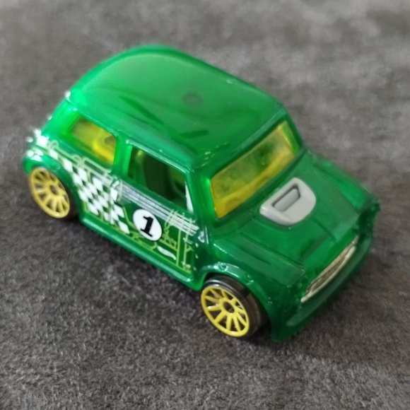 2000 Hot Wheels Morris Mini Mattel - Picture 3 of 6